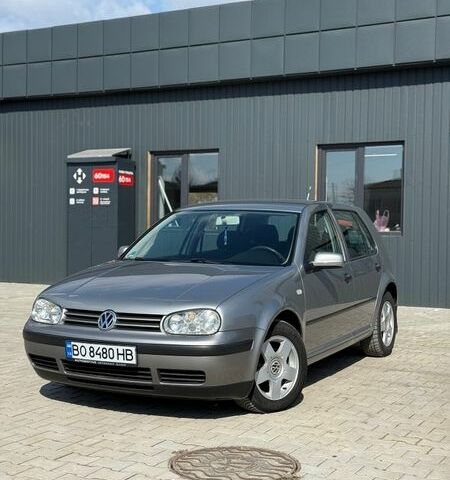 Серый Фольксваген Гольф, объемом двигателя 1.39 л и пробегом 226 тыс. км за 3750 $, фото 1 на Automoto.ua