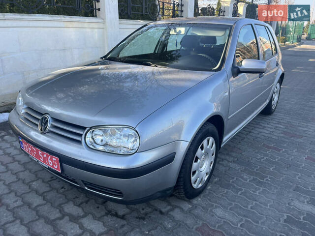 Серый Фольксваген Гольф, объемом двигателя 1.6 л и пробегом 148 тыс. км за 3850 $, фото 1 на Automoto.ua