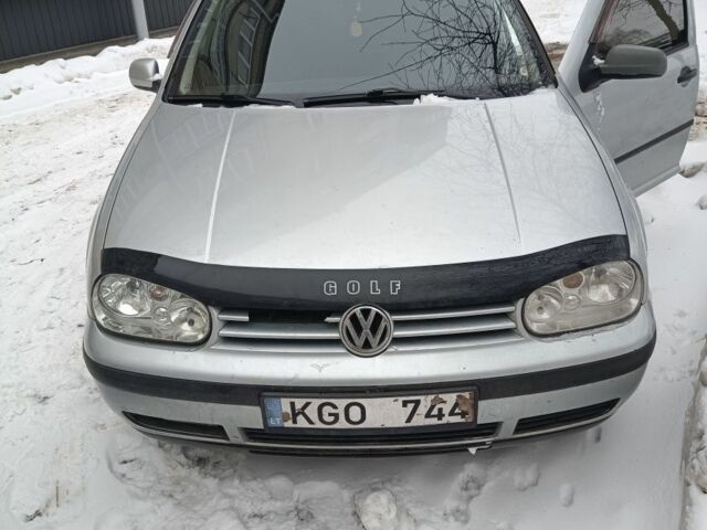 Серый Фольксваген Гольф, объемом двигателя 0 л и пробегом 300 тыс. км за 1800 $, фото 1 на Automoto.ua
