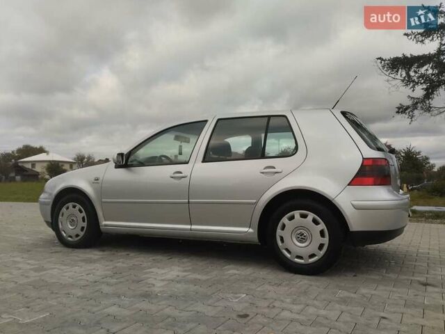 Сірий Фольксваген Гольф, об'ємом двигуна 1.6 л та пробігом 232 тис. км за 3900 $, фото 1 на Automoto.ua