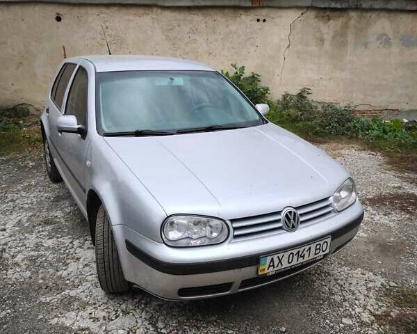 Серый Фольксваген Гольф, объемом двигателя 1.39 л и пробегом 183 тыс. км за 3750 $, фото 1 на Automoto.ua