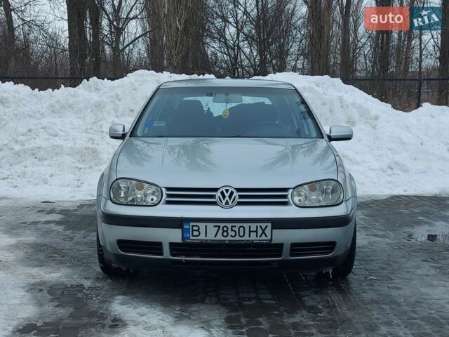 Серый Фольксваген Гольф, объемом двигателя 1.6 л и пробегом 280 тыс. км за 5300 $, фото 1 на Automoto.ua