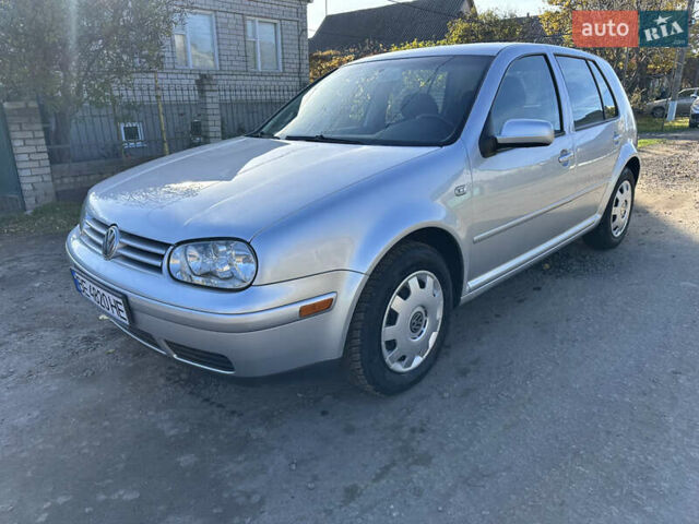 Сірий Фольксваген Гольф, об'ємом двигуна 1.39 л та пробігом 247 тис. км за 4500 $, фото 1 на Automoto.ua