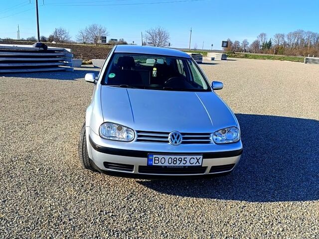 Сірий Фольксваген Гольф, об'ємом двигуна 1.6 л та пробігом 229 тис. км за 4250 $, фото 1 на Automoto.ua