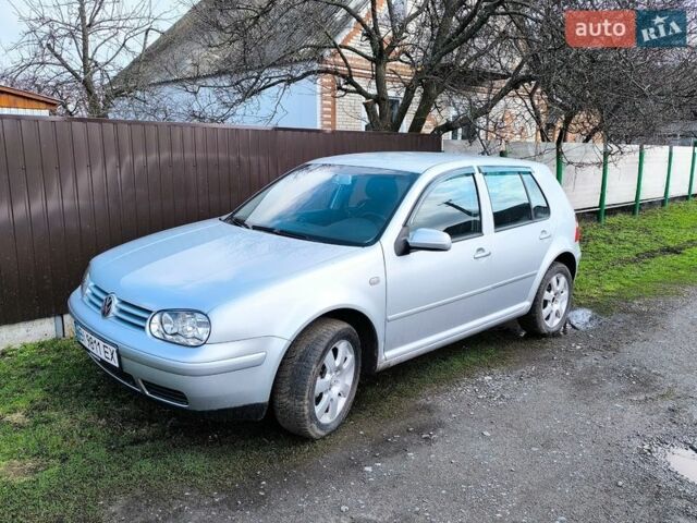 Сірий Фольксваген Гольф, об'ємом двигуна 1.39 л та пробігом 162 тис. км за 4000 $, фото 1 на Automoto.ua