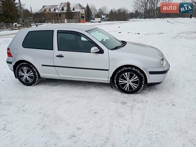 Серый Фольксваген Гольф, объемом двигателя 1.39 л и пробегом 136 тыс. км за 2750 $, фото 1 на Automoto.ua