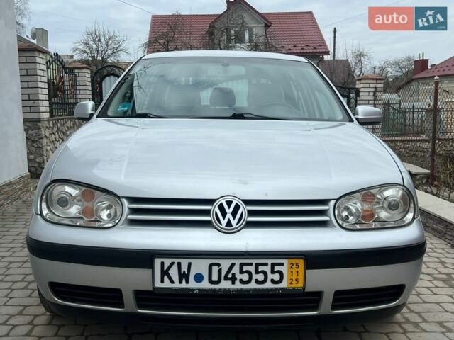 Серый Фольксваген Гольф, объемом двигателя 1.6 л и пробегом 209 тыс. км за 4899 $, фото 1 на Automoto.ua