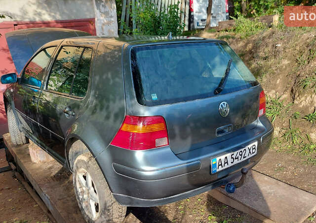 Серый Фольксваген Гольф, объемом двигателя 1.98 л и пробегом 254 тыс. км за 3000 $, фото 1 на Automoto.ua