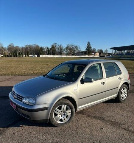 Серый Фольксваген Гольф, объемом двигателя 1.6 л и пробегом 244 тыс. км за 5200 $, фото 1 на Automoto.ua