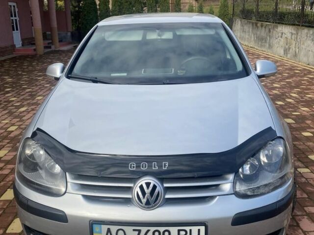 Серый Фольксваген Гольф, объемом двигателя 1.6 л и пробегом 280 тыс. км за 4300 $, фото 1 на Automoto.ua