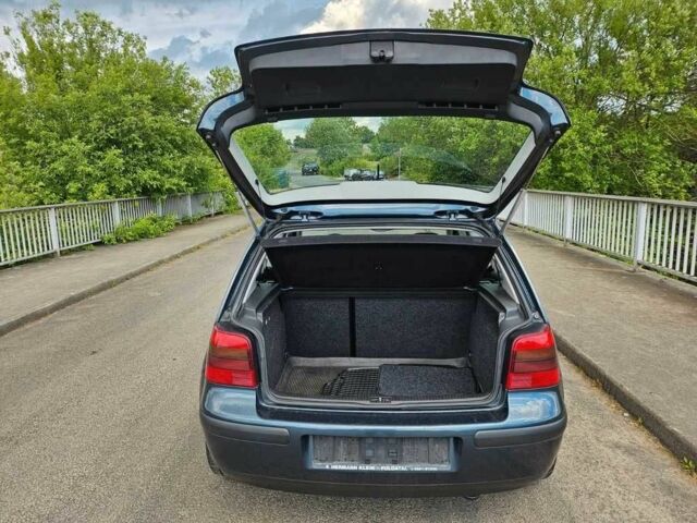 Серый Фольксваген Гольф, объемом двигателя 1.9 л и пробегом 179 тыс. км за 1620 $, фото 1 на Automoto.ua