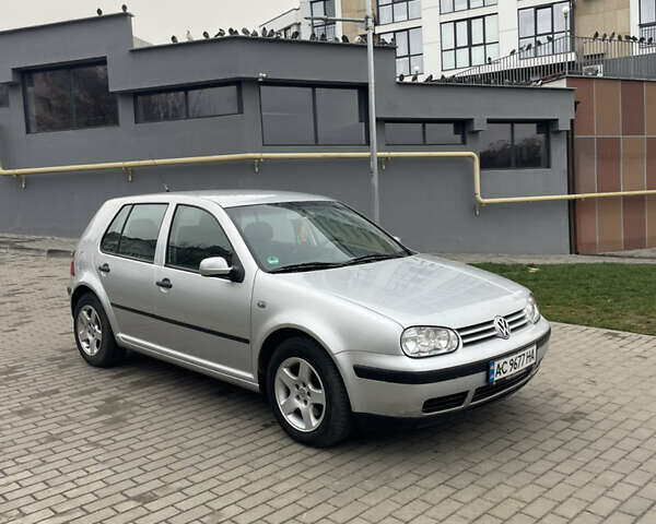 Серый Фольксваген Гольф, объемом двигателя 1.9 л и пробегом 258 тыс. км за 4400 $, фото 1 на Automoto.ua