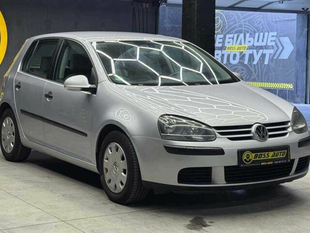 Фольксваген Гольф 2003 в Черновцах на Automoto.ua Серый Фольксваген Гольф, объемом двигателя 1.4 л и пробегом 184 тыс. км за 5300 $, фото 1 на Automoto.ua