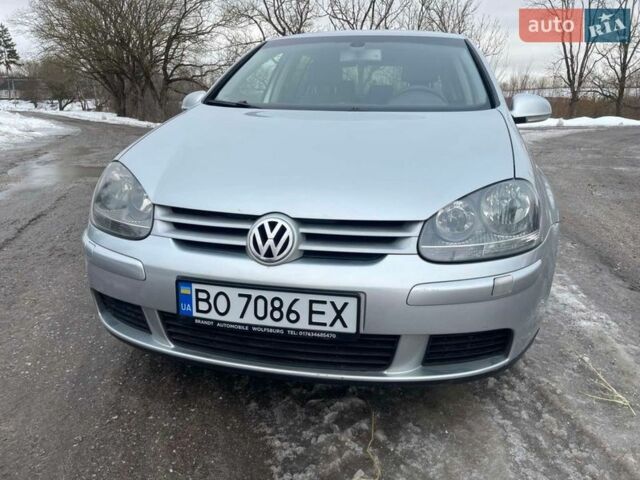 Серый Фольксваген Гольф, объемом двигателя 1.6 л и пробегом 241 тыс. км за 4400 $, фото 1 на Automoto.ua