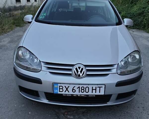 Сірий Фольксваген Гольф, об'ємом двигуна 1.39 л та пробігом 220 тис. км за 3999 $, фото 1 на Automoto.ua