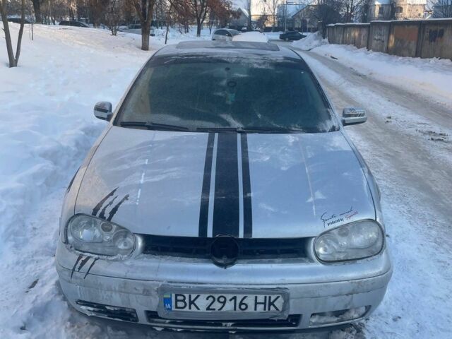 Серый Фольксваген Гольф, объемом двигателя 1.4 л и пробегом 250 тыс. км за 2800 $, фото 1 на Automoto.ua