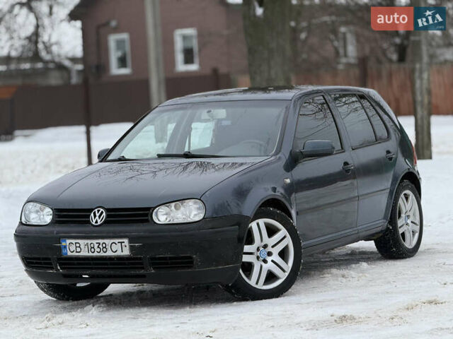 Серый Фольксваген Гольф, объемом двигателя 1.4 л и пробегом 263 тыс. км за 2950 $, фото 1 на Automoto.ua