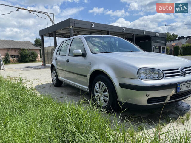 Сірий Фольксваген Гольф, об'ємом двигуна 1.39 л та пробігом 233 тис. км за 4200 $, фото 1 на Automoto.ua
