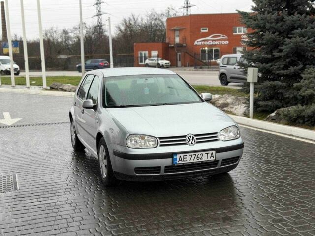 Сірий Фольксваген Гольф, об'ємом двигуна 1.6 л та пробігом 217 тис. км за 4399 $, фото 1 на Automoto.ua