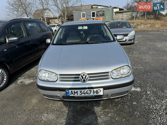 Серый Фольксваген Гольф, объемом двигателя 1.39 л и пробегом 277 тыс. км за 2650 $, фото 1 на Automoto.ua