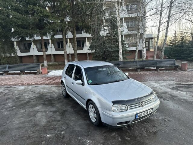 Серый Фольксваген Гольф, объемом двигателя 1.4 л и пробегом 280 тыс. км за 2800 $, фото 1 на Automoto.ua