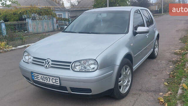 Серый Фольксваген Гольф, объемом двигателя 1.6 л и пробегом 154 тыс. км за 5500 $, фото 1 на Automoto.ua