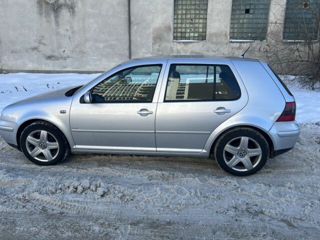 Серый Фольксваген Гольф, объемом двигателя 1.6 л и пробегом 278 тыс. км за 3900 $, фото 1 на Automoto.ua