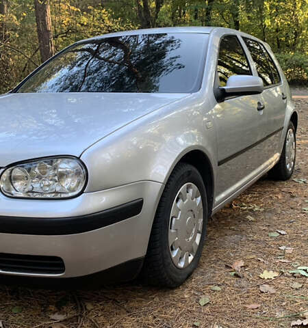 Серый Фольксваген Гольф, объемом двигателя 1.4 л и пробегом 223 тыс. км за 5000 $, фото 1 на Automoto.ua