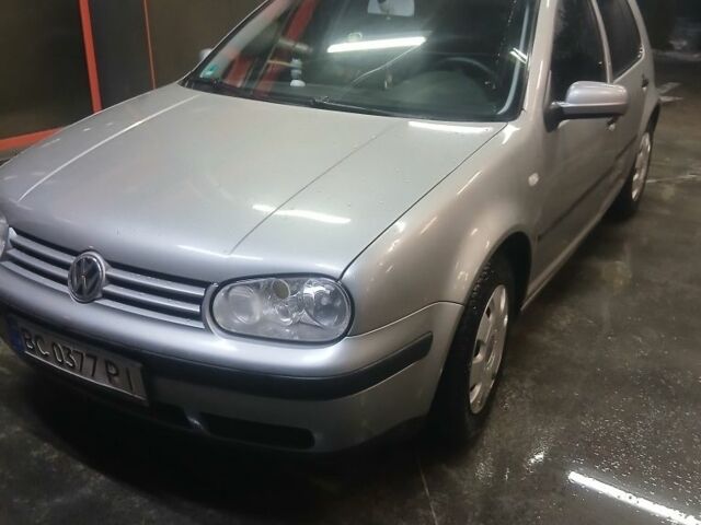 Серый Фольксваген Гольф, объемом двигателя 1.6 л и пробегом 208 тыс. км за 4200 $, фото 1 на Automoto.ua