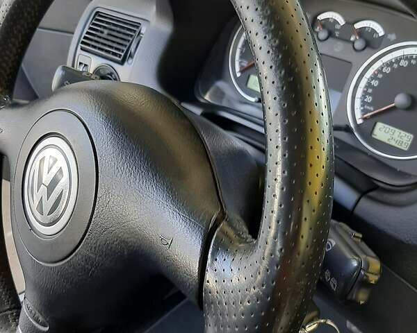 Серый Фольксваген Гольф, объемом двигателя 1.4 л и пробегом 215 тыс. км за 4499 $, фото 1 на Automoto.ua