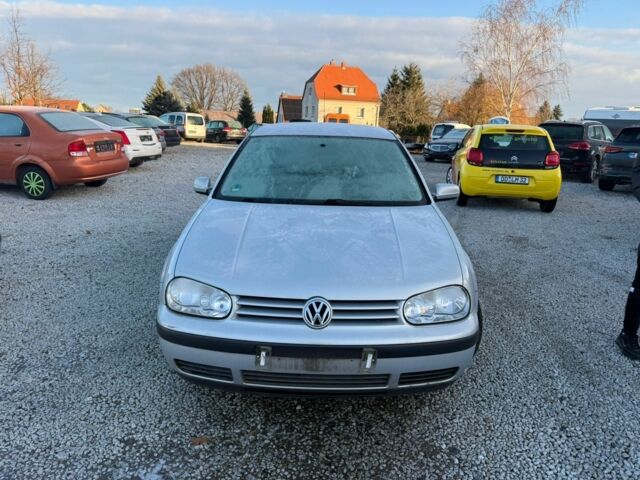 Сірий Фольксваген Гольф, об'ємом двигуна 1.6 л та пробігом 180 тис. км за 1500 $, фото 1 на Automoto.ua