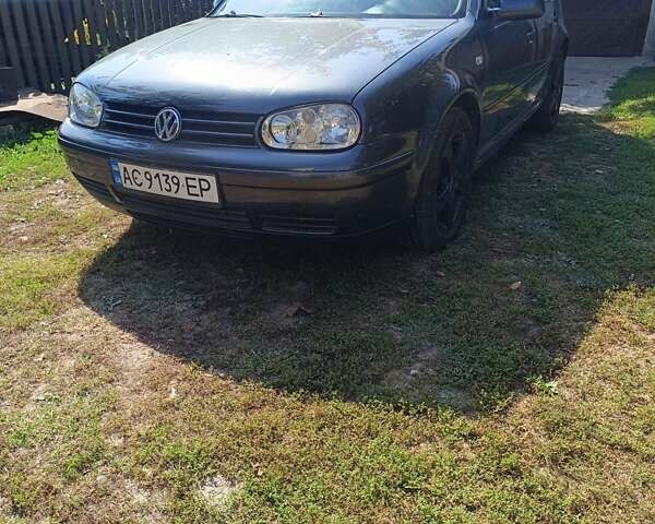 Серый Фольксваген Гольф, объемом двигателя 1.6 л и пробегом 203 тыс. км за 5200 $, фото 1 на Automoto.ua