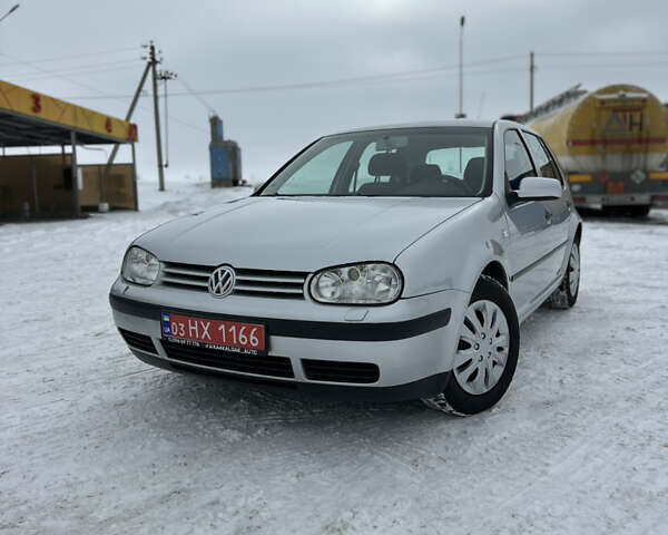 Серый Фольксваген Гольф, объемом двигателя 1.6 л и пробегом 223 тыс. км за 5500 $, фото 1 на Automoto.ua