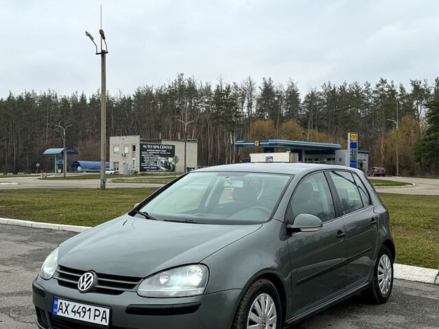 Серый Фольксваген Гольф, объемом двигателя 1.6 л и пробегом 299 тыс. км за 5500 $, фото 1 на Automoto.ua