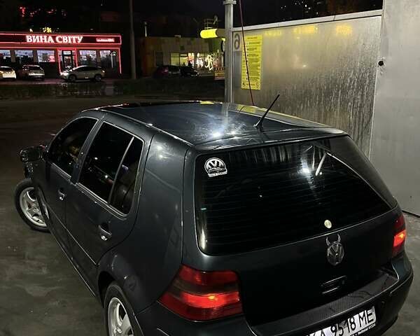 Сірий Фольксваген Гольф, об'ємом двигуна 1.6 л та пробігом 338 тис. км за 3999 $, фото 1 на Automoto.ua