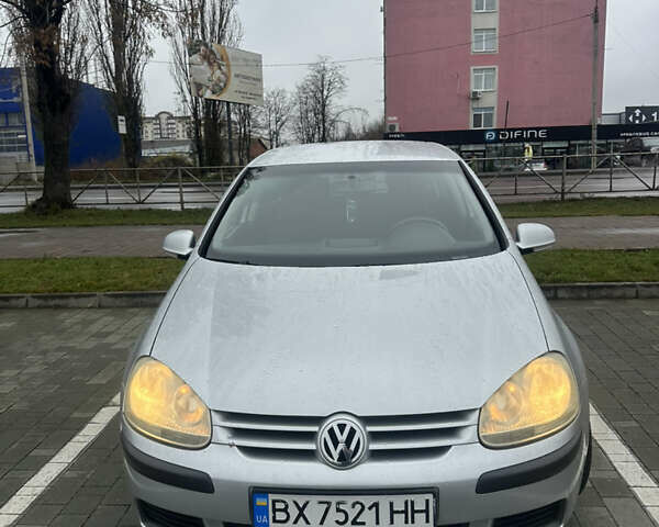 Сірий Фольксваген Гольф, об'ємом двигуна 1.39 л та пробігом 141 тис. км за 5200 $, фото 1 на Automoto.ua