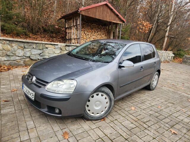 Серый Фольксваген Гольф, объемом двигателя 1.4 л и пробегом 265 тыс. км за 4200 $, фото 1 на Automoto.ua