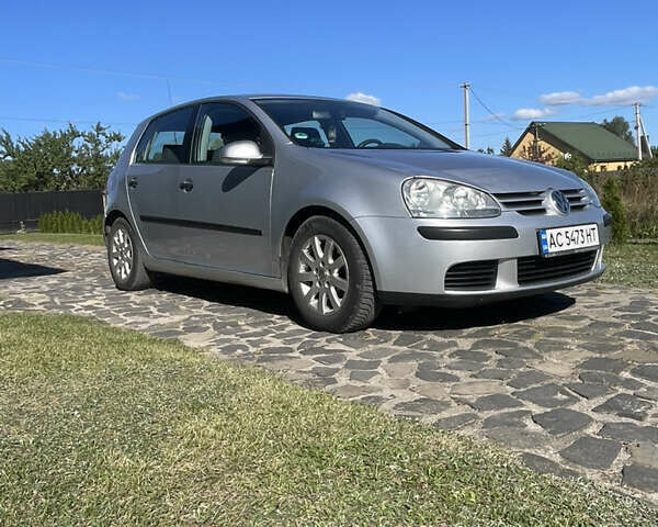 Серый Фольксваген Гольф, объемом двигателя 1.39 л и пробегом 190 тыс. км за 5500 $, фото 1 на Automoto.ua