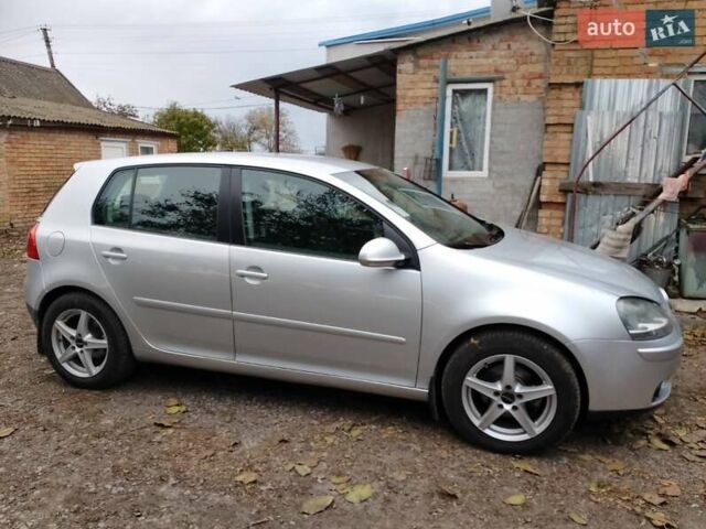 Серый Фольксваген Гольф, объемом двигателя 1.6 л и пробегом 237 тыс. км за 6000 $, фото 1 на Automoto.ua
