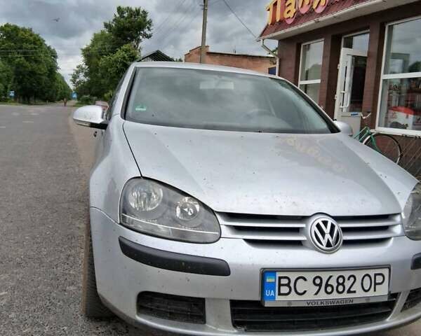 Серый Фольксваген Гольф, объемом двигателя 2 л и пробегом 255 тыс. км за 5700 $, фото 1 на Automoto.ua