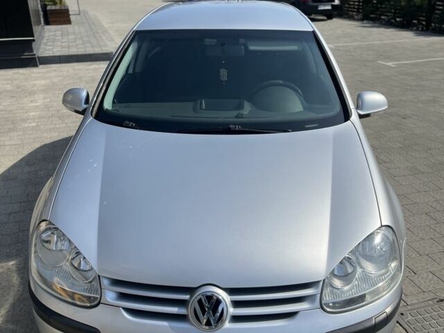 Сірий Фольксваген Гольф, об'ємом двигуна 1.6 л та пробігом 185 тис. км за 5600 $, фото 1 на Automoto.ua