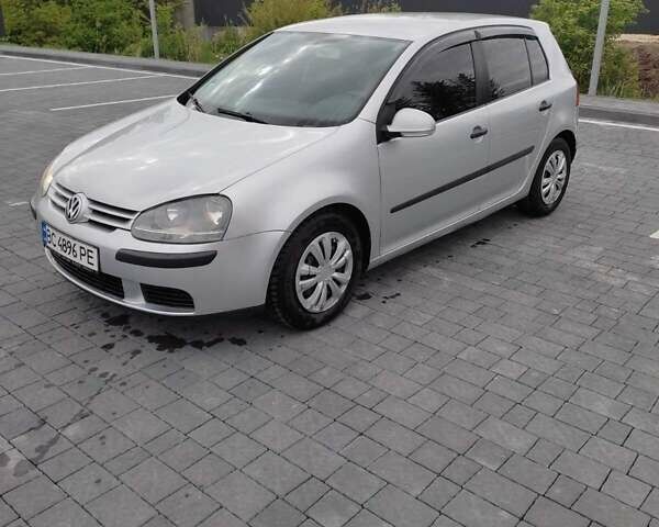 Серый Фольксваген Гольф, объемом двигателя 1.4 л и пробегом 240 тыс. км за 4350 $, фото 1 на Automoto.ua