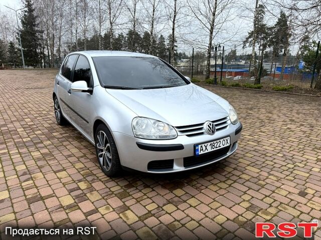 Серый Фольксваген Гольф, объемом двигателя 1.6 л и пробегом 252 тыс. км за 4900 $, фото 1 на Automoto.ua