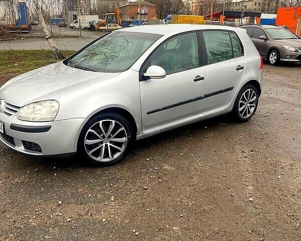 Серый Фольксваген Гольф, объемом двигателя 1.6 л и пробегом 248 тыс. км за 5200 $, фото 1 на Automoto.ua