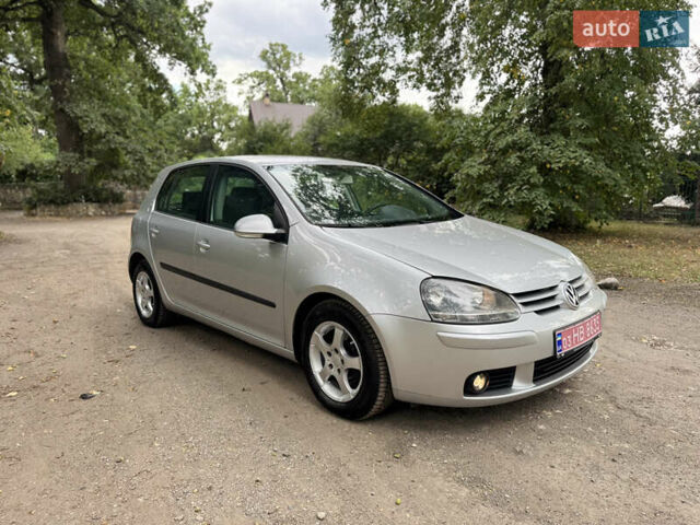 Сірий Фольксваген Гольф, об'ємом двигуна 1.4 л та пробігом 215 тис. км за 5350 $, фото 1 на Automoto.ua