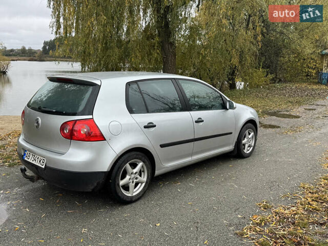 Фольксваген Гольф 2004 в Бердичеве на Automoto.ua Серый Фольксваген Гольф, объемом двигателя 1.4 л и пробегом 280 тыс. км за 4800 $, фото 1 на Automoto.ua
