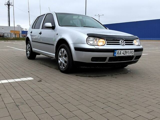 Сірий Фольксваген Гольф, об'ємом двигуна 1.4 л та пробігом 200 тис. км за 3650 $, фото 1 на Automoto.ua