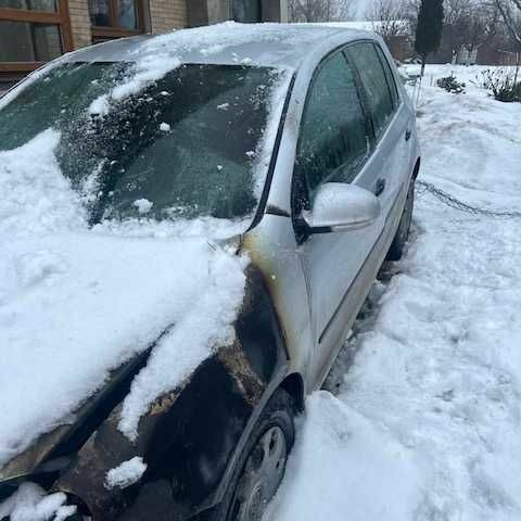 Серый Фольксваген Гольф, объемом двигателя 1.6 л и пробегом 200 тыс. км за 1500 $, фото 1 на Automoto.ua