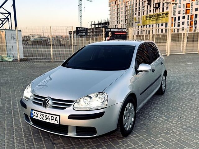 Сірий Фольксваген Гольф, об'ємом двигуна 1.4 л та пробігом 229 тис. км за 5500 $, фото 1 на Automoto.ua