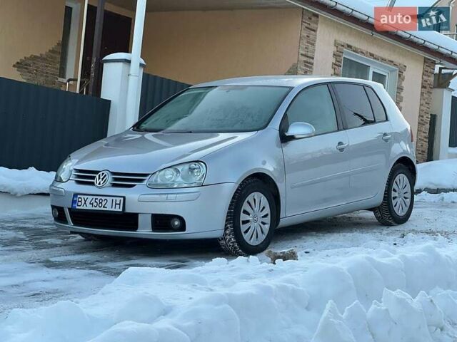 Серый Фольксваген Гольф, объемом двигателя 1.4 л и пробегом 141 тыс. км за 5299 $, фото 1 на Automoto.ua